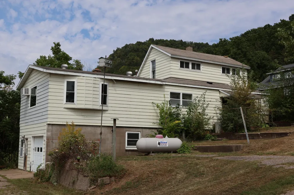100 2nd Street Alma, WI 54610