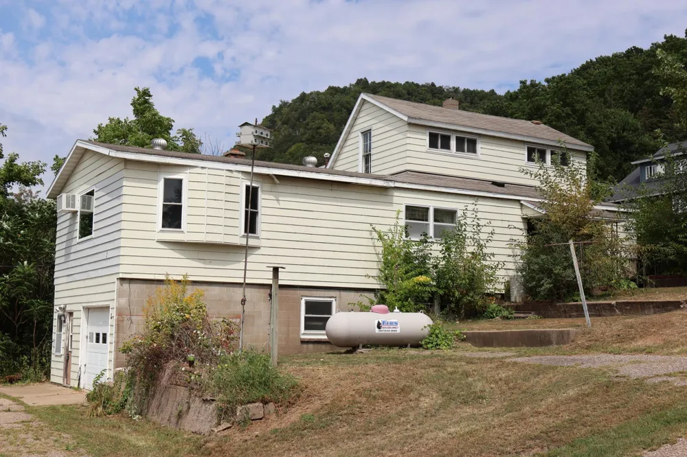 100 2nd Street Alma, WI 54610