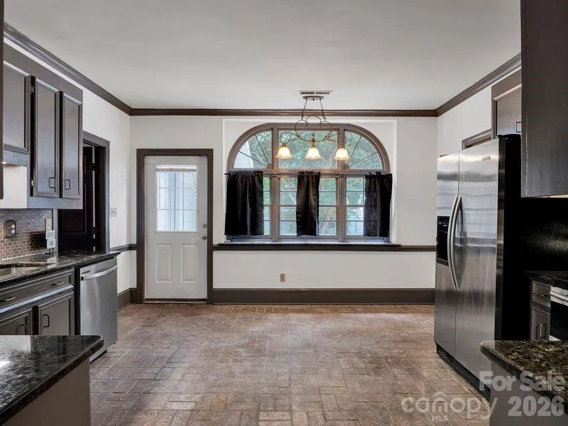9124 and 9126 S Providence Road Waxhaw, NC 28173