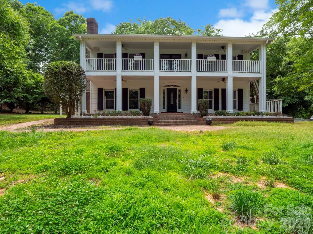 9124 and 9126 S Providence Road Waxhaw, NC 28173