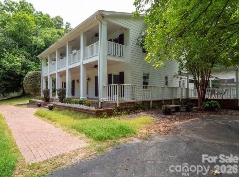 9124 and 9126 S Providence Road Waxhaw, NC 28173