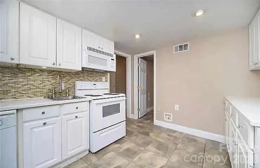 9124 and 9126 S Providence Road Waxhaw, NC 28173