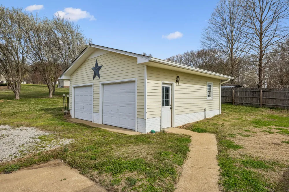 3971 Cantebury Dr Culleoka, TN 38451