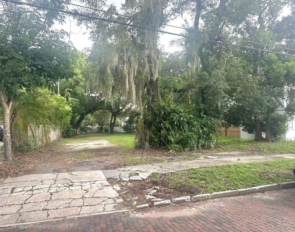 724 PUTNAM AVENUE Orlando, FL 32804