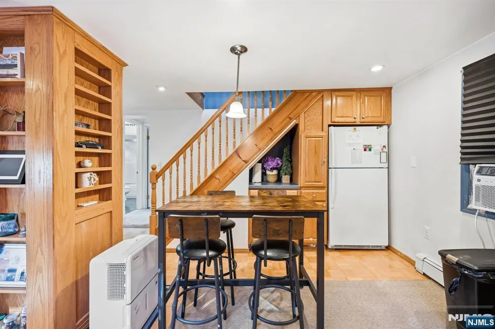 72 Arch Street Butlerugh, NJ 07405