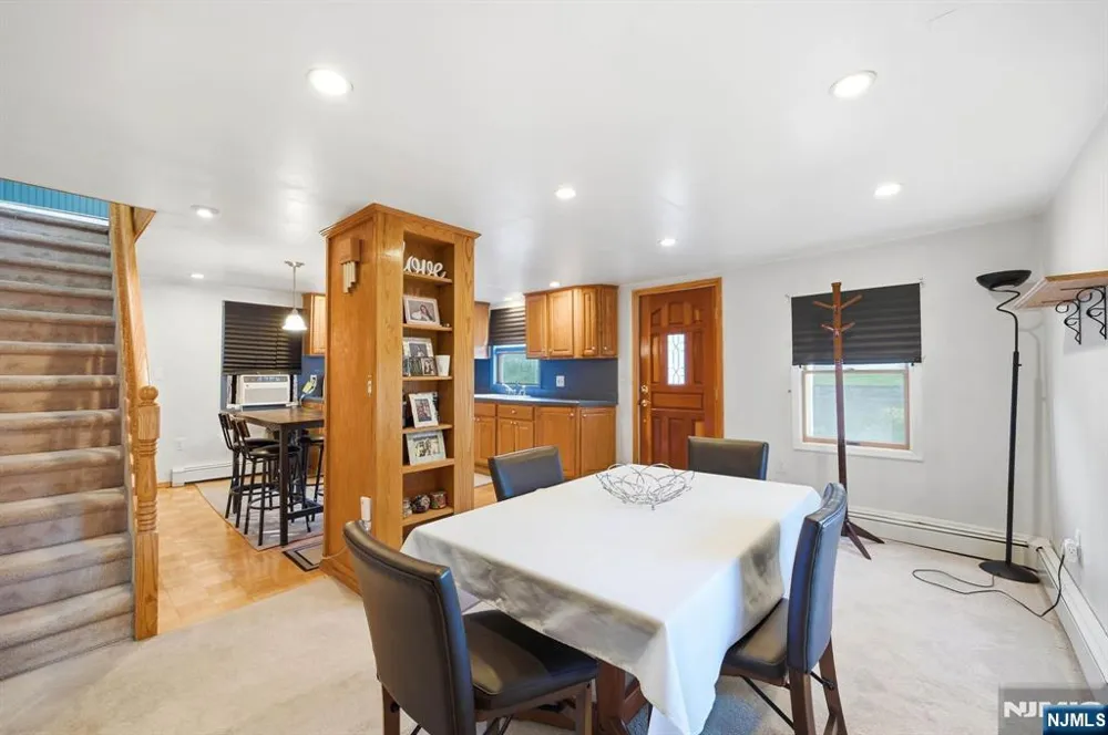 72 Arch Street Butlerugh, NJ 07405