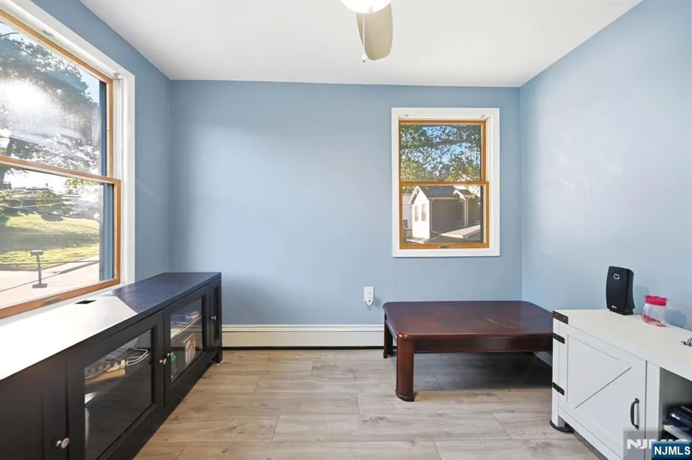 72 Arch Street Butlerugh, NJ 07405