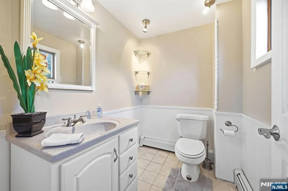 72 Arch Street Butlerugh, NJ 07405