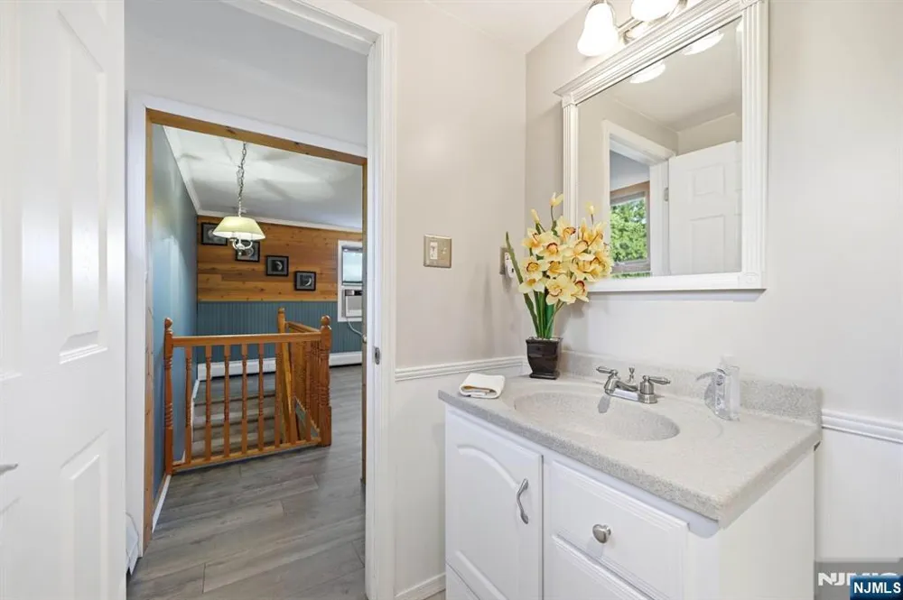 72 Arch Street Butlerugh, NJ 07405
