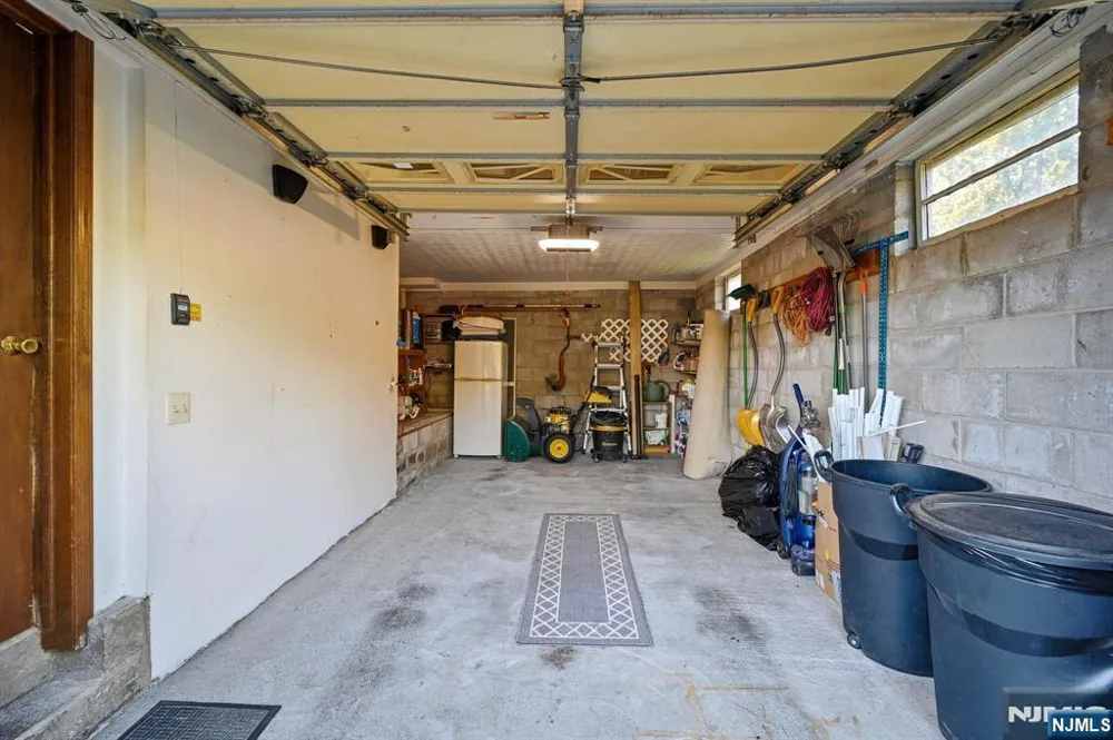 72 Arch Street Butlerugh, NJ 07405