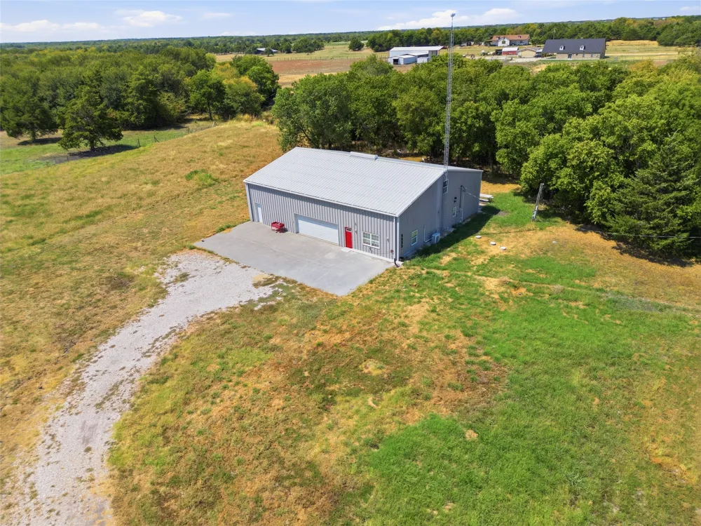 1333 Fm 1566 E Greenville, TX 75401