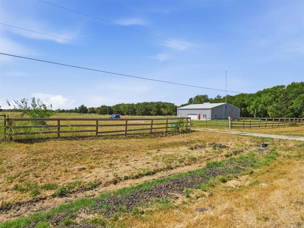1333 Fm 1566 E Greenville, TX 75401