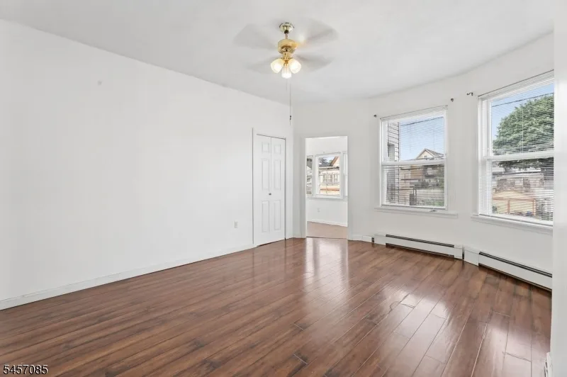 441 E 27th Paterson City, NJ 07514