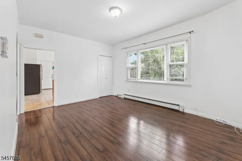 441 E 27th Paterson City, NJ 07514