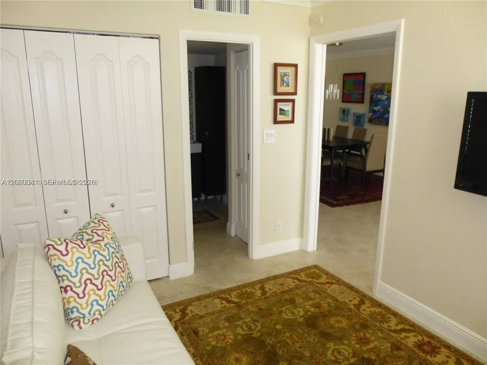 3101 Country Club Dr #107 Aventura, FL 33180