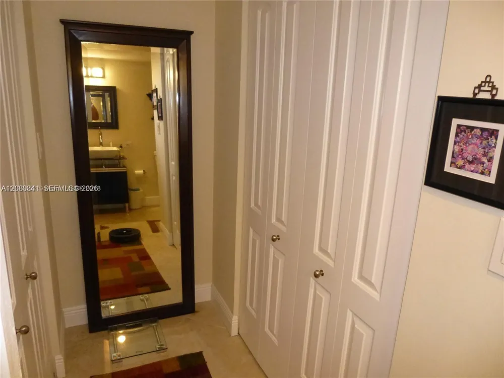 3101 Country Club Dr #107 Aventura, FL 33180