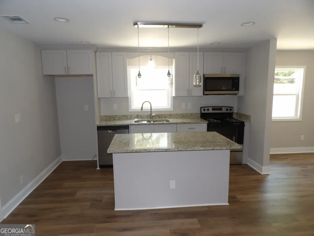 808 Alabama ST Carrollton, GA 30117