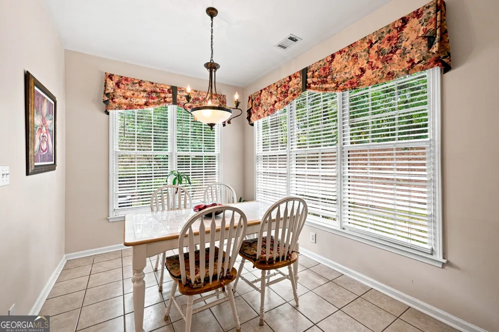 243 Harbor Pointe DR Stone Mountain, GA 30087