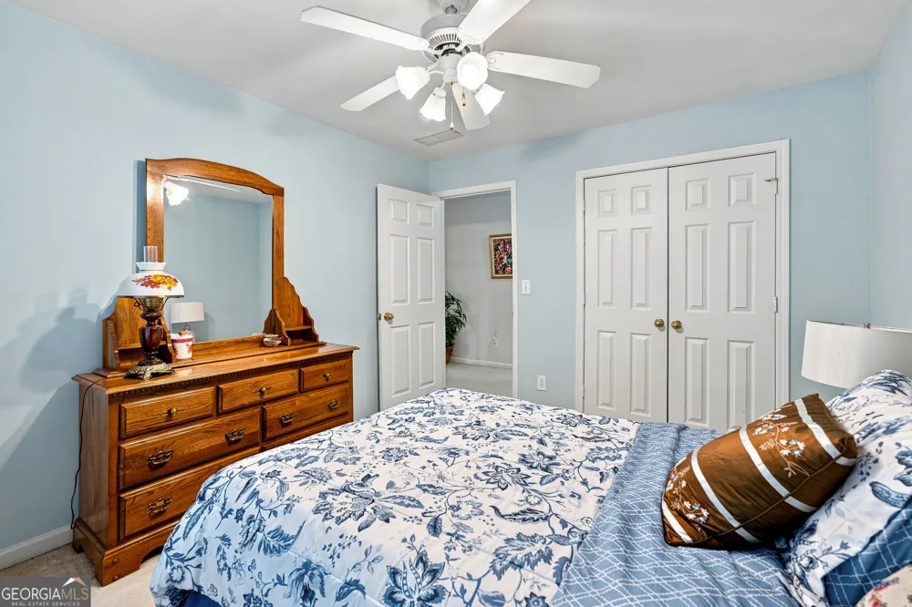 243 Harbor Pointe DR Stone Mountain, GA 30087
