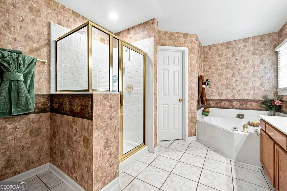 243 Harbor Pointe DR Stone Mountain, GA 30087