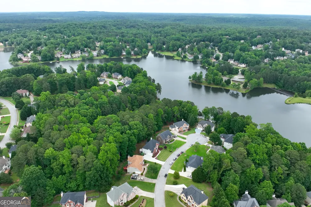 243 Harbor Pointe DR Stone Mountain, GA 30087