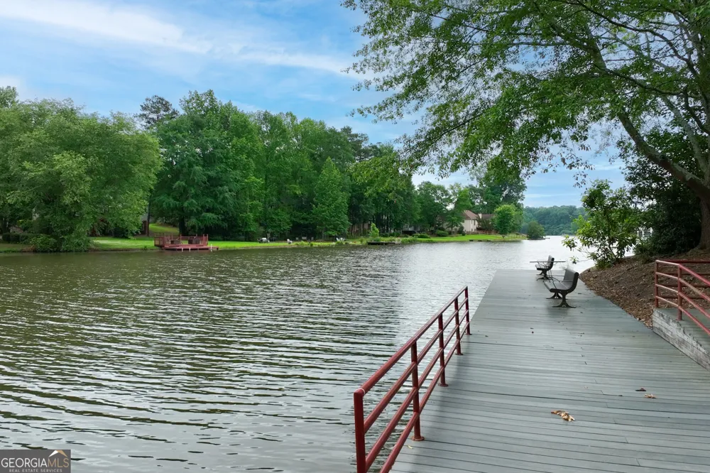 243 Harbor Pointe DR Stone Mountain, GA 30087