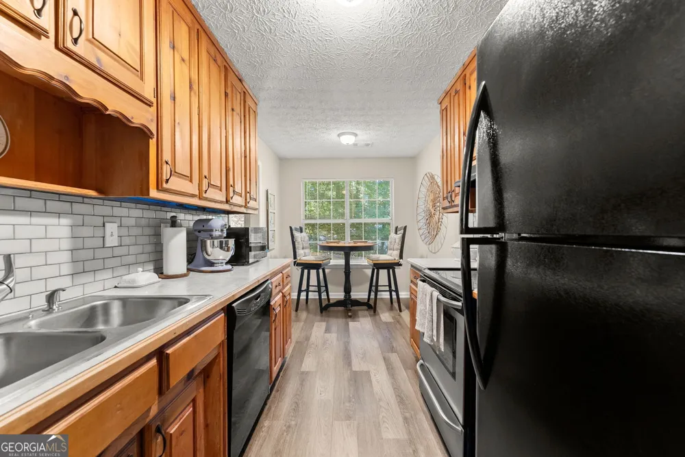 4444 Bos WAY Loganville, GA 30052