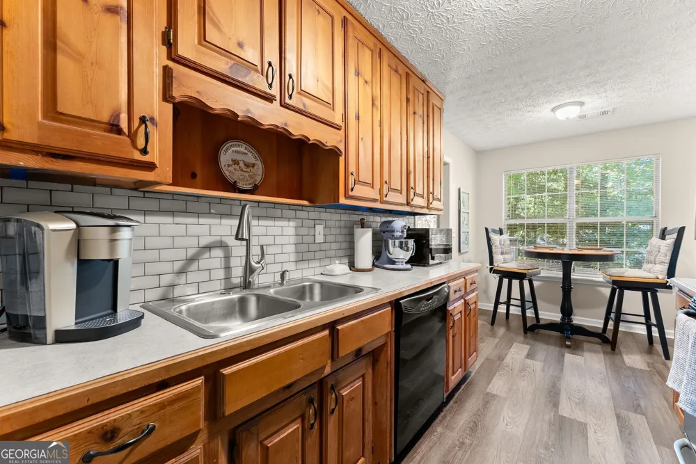 4444 Bos WAY Loganville, GA 30052