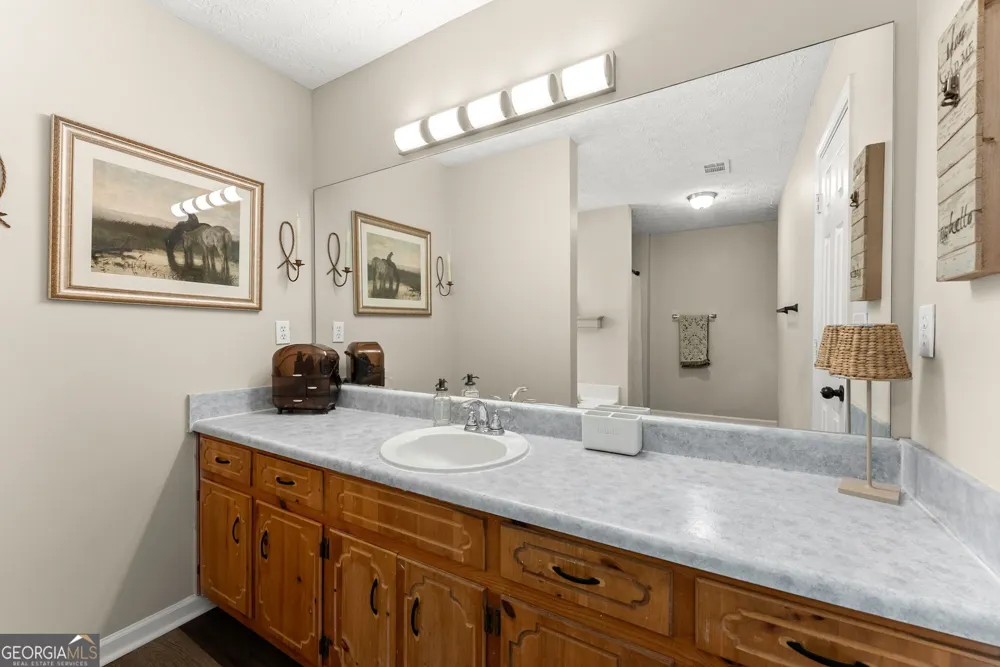 4444 Bos WAY Loganville, GA 30052