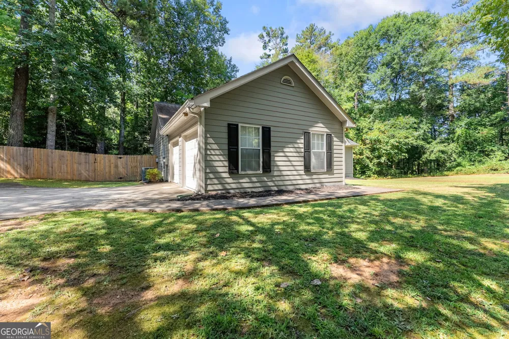 4444 Bos WAY Loganville, GA 30052