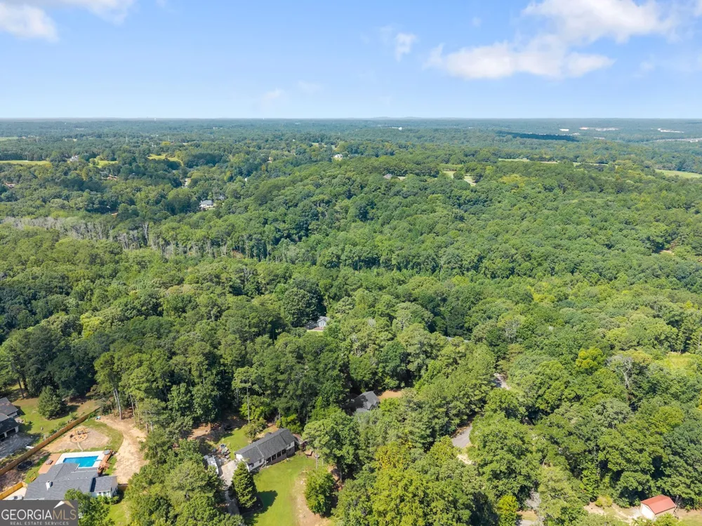 4444 Bos WAY Loganville, GA 30052