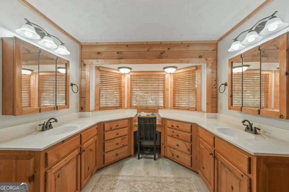 4420 Parkwood RD Social Circle, GA 30025