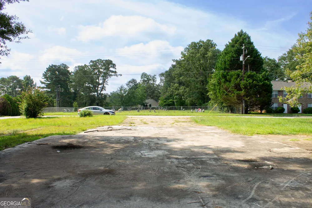 8465 Kendrick RD Jonesboro, GA 30238
