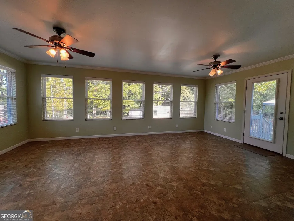 108 Skyline DR Barnesville, GA 30204