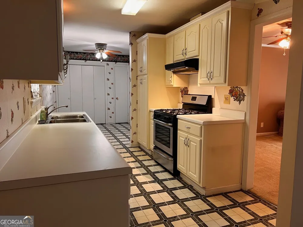 108 Skyline DR Barnesville, GA 30204