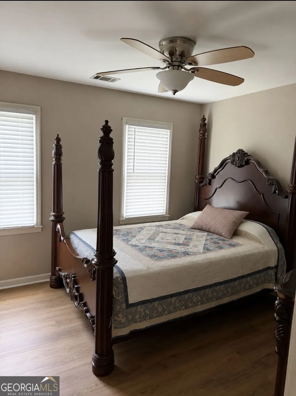 393 New Hope RD Fayetteville, GA 30214