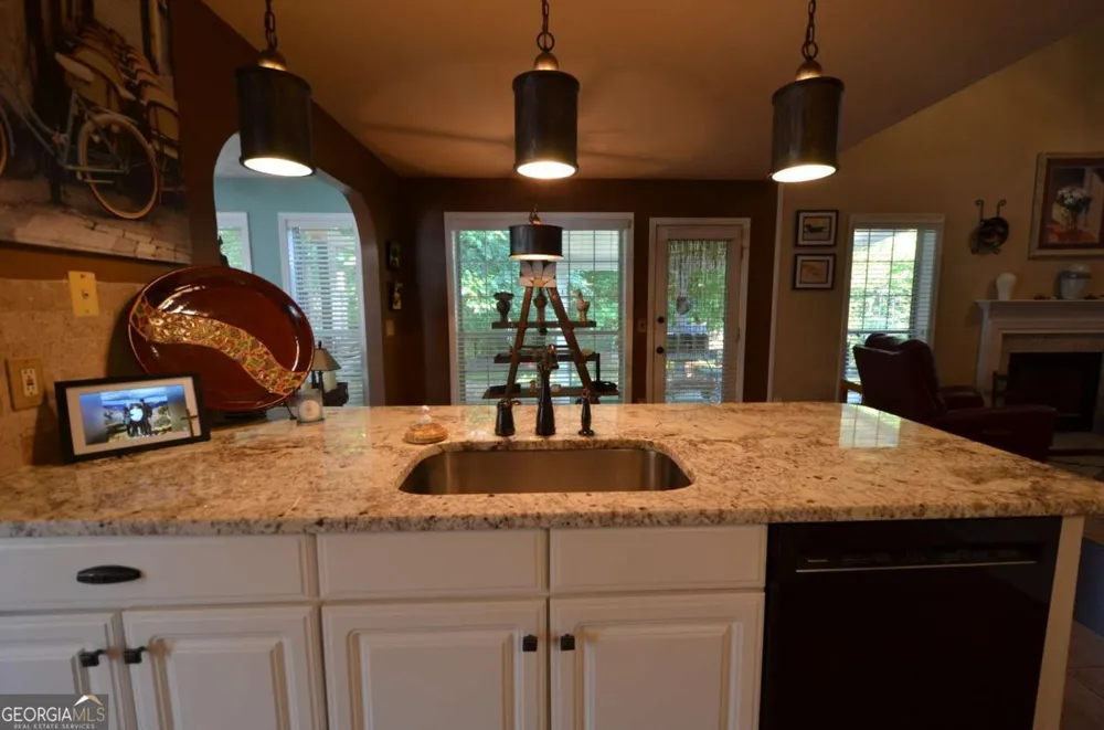 2513 Baysridge DR NW Kennesaw, GA 30152