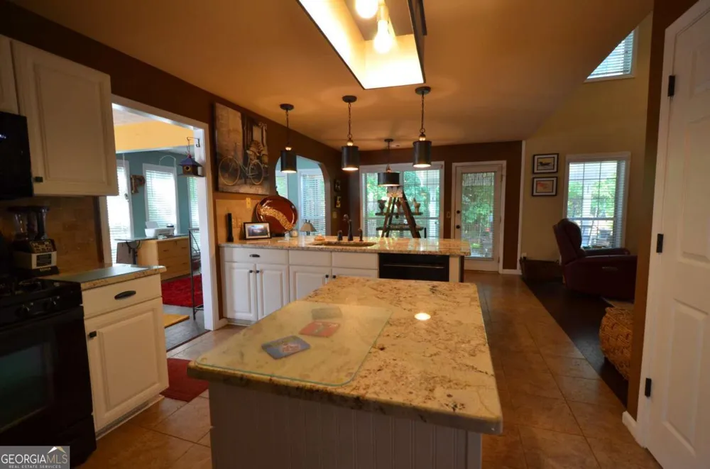 2513 Baysridge DR NW Kennesaw, GA 30152