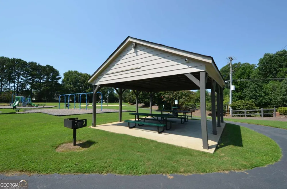 2513 Baysridge DR NW Kennesaw, GA 30152