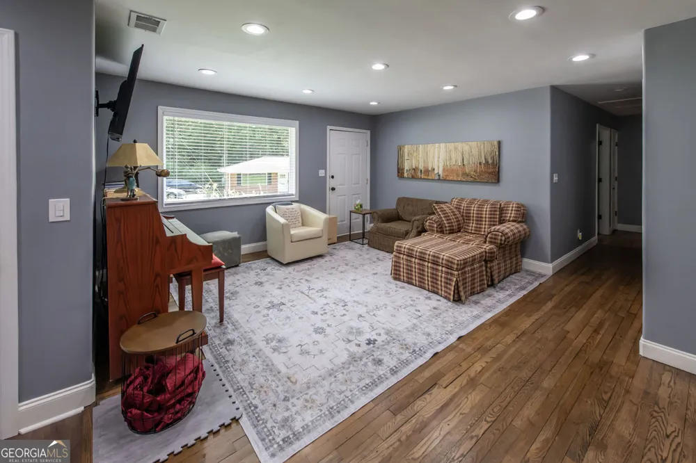 42 Carpenter LN Dahlonega, GA 30533