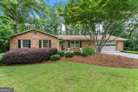 290 Cochran DR