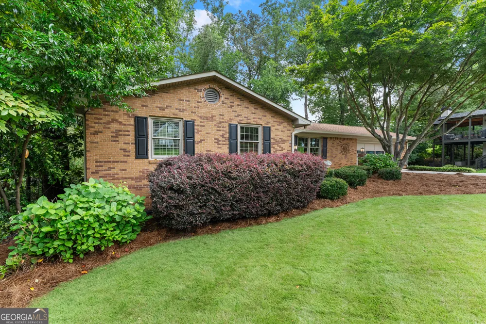 290 Cochran DR Gainesville, GA 30506