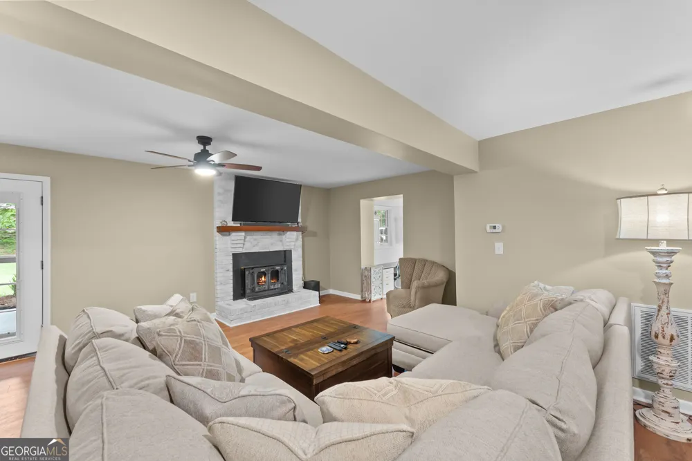 290 Cochran DR Gainesville, GA 30506