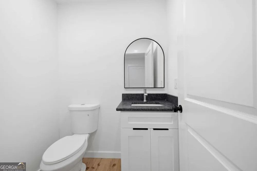 305 Legacy LN Calhoun, GA 30701