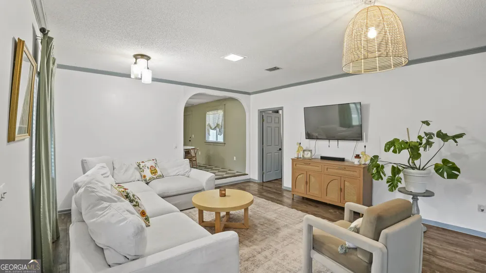 130 Austin CT Jesup, GA 31545