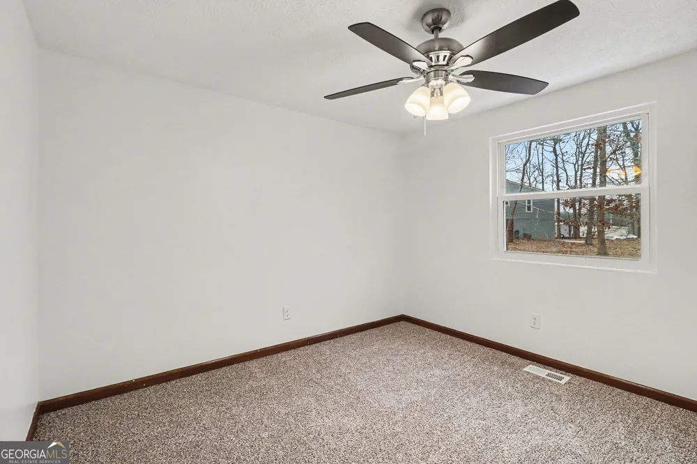 3864 YEAGER RD Douglasville, GA 30135