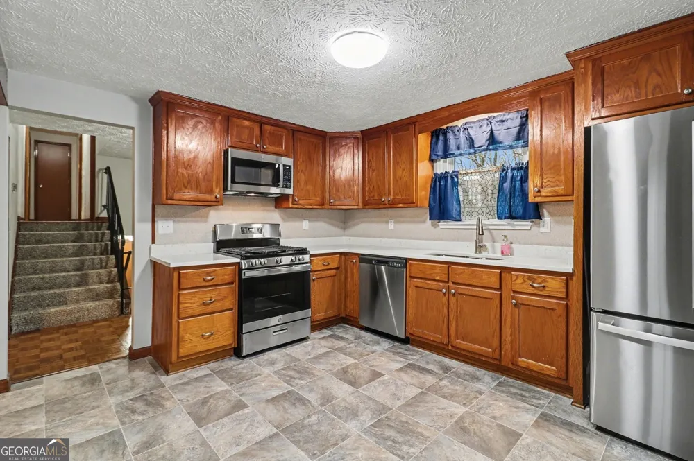 3864 YEAGER RD Douglasville, GA 30135