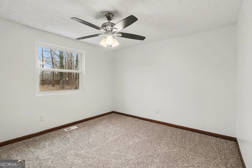 3864 YEAGER RD Douglasville, GA 30135