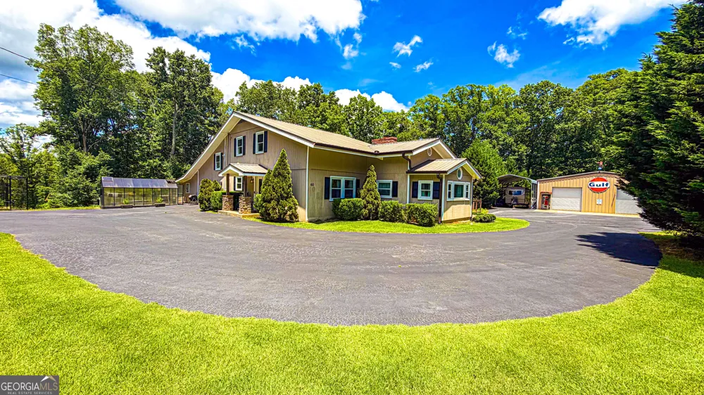 11 Edgewater CT Griffin, GA 30223