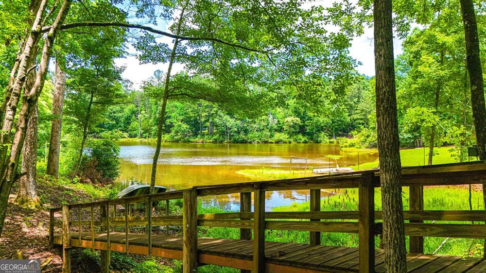 11 Edgewater CT Griffin, GA 30223